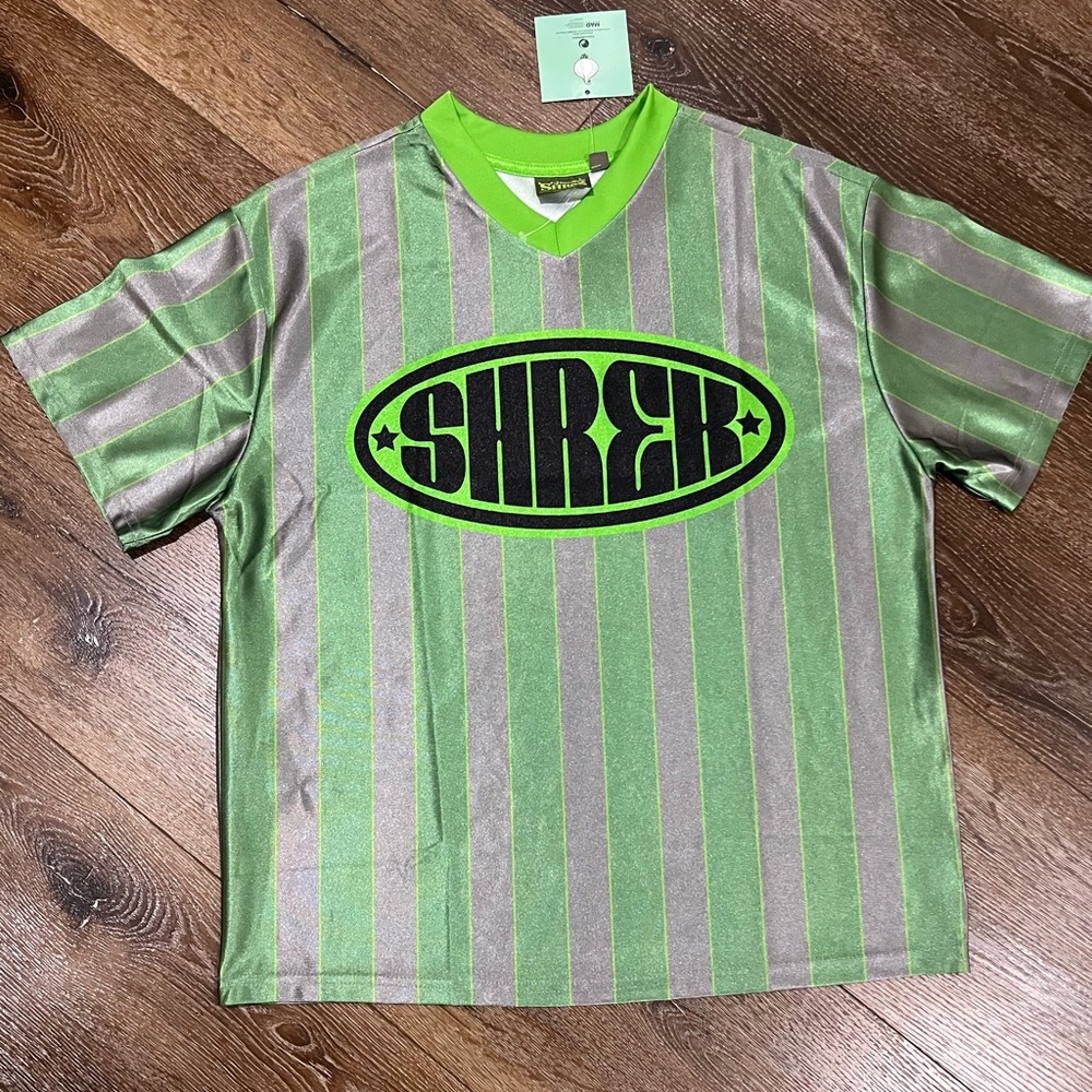 NWT Shrek dream works jersey shirts green and black medium
